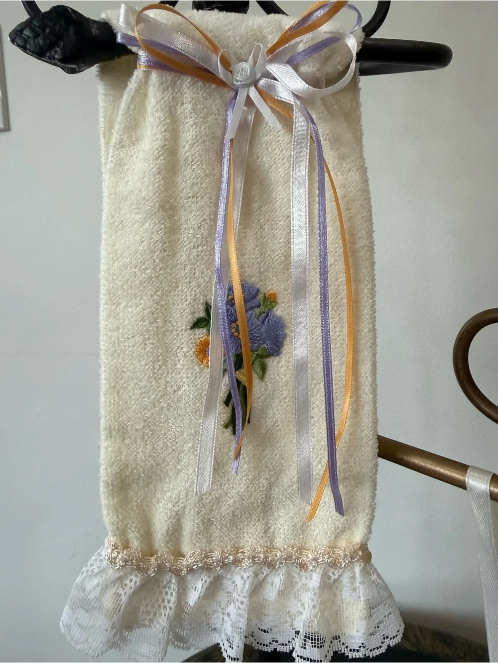 💐 Hand Crafted Lavender & Yellow Floral Hand Towel & Spare 🧻 Holder 💐